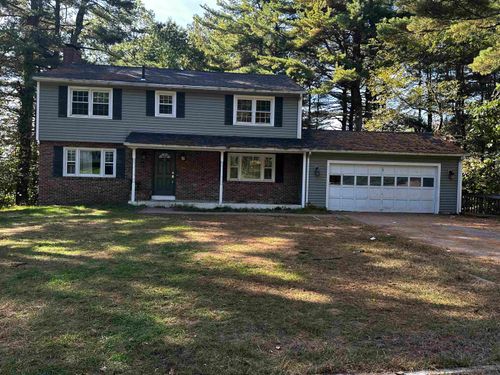 29 Dickens St, Nashua, NH, 03062-3242 | Card Image