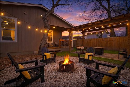 230 Thompson Pl, San Antonio, TX, 78225-1410 | Card Image