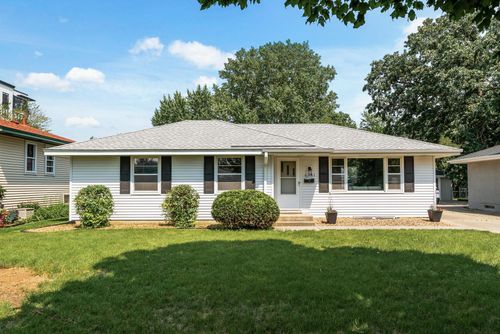 6241 Russell Ave S, Richfield, MN, 55423-1003 | Card Image