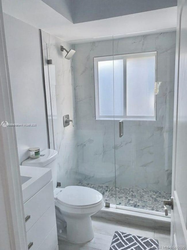 APT-102 - 81 Edgewater Dr, Condo with 1 bedrooms, 1 bathrooms and null parking in Coral Gables FL | Image 9