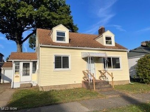 206 6th St Nw, New Philadelphia, OH, 44663-3516 | Card Image