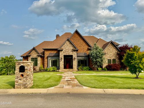 1919 Legend View Ct, Sevierville, TN, 37862-5500 | Card Image
