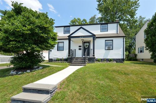19-21 11th St, Fair Lawn, NJ, 07410-1968 | Card Image