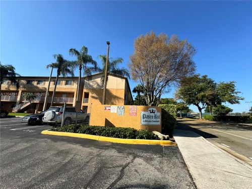 208-6245 Kendale Lakes Cir, Miami, FL, 33183-1959 | Card Image