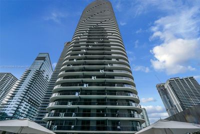 2108 - 55 Sw 9th St, Condo with 2 bedrooms, 2 bathrooms and null parking in Miami FL | Image 1