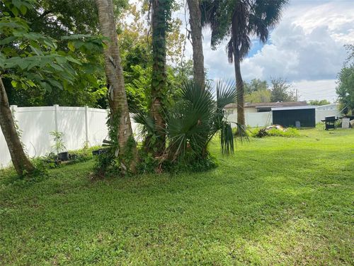 2110 W Broad St, TAMPA, FL, 33604-5305 | Card Image