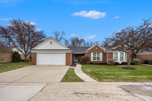 37826 E Maple Circle Drive, Clinton Charter Township, MI, 48036 | Card Image