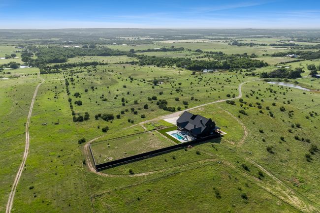 15313 Margarita Ct, Home with 5 bedrooms, 7 bathrooms and null parking in Lipan TX | Image 9