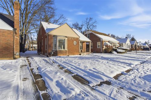 18500 Biltmore St, Detroit, MI, 48235-3000 | Card Image