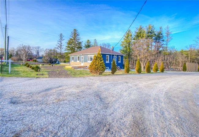 1327 Queen St, House other with 4 bedrooms, 1 bathrooms and 12 parking in New Dundee ON | Image 14