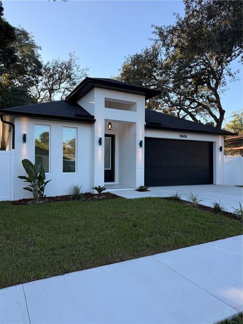 8606 N Alaska St, TAMPA, FL, 33604-1718 | Card Image