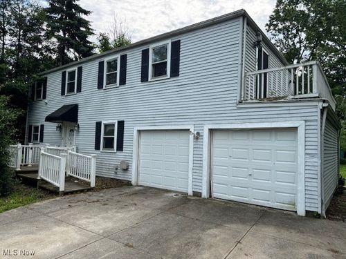 4 Owaissa Drive, Timberlake, OH, 44095 | Card Image