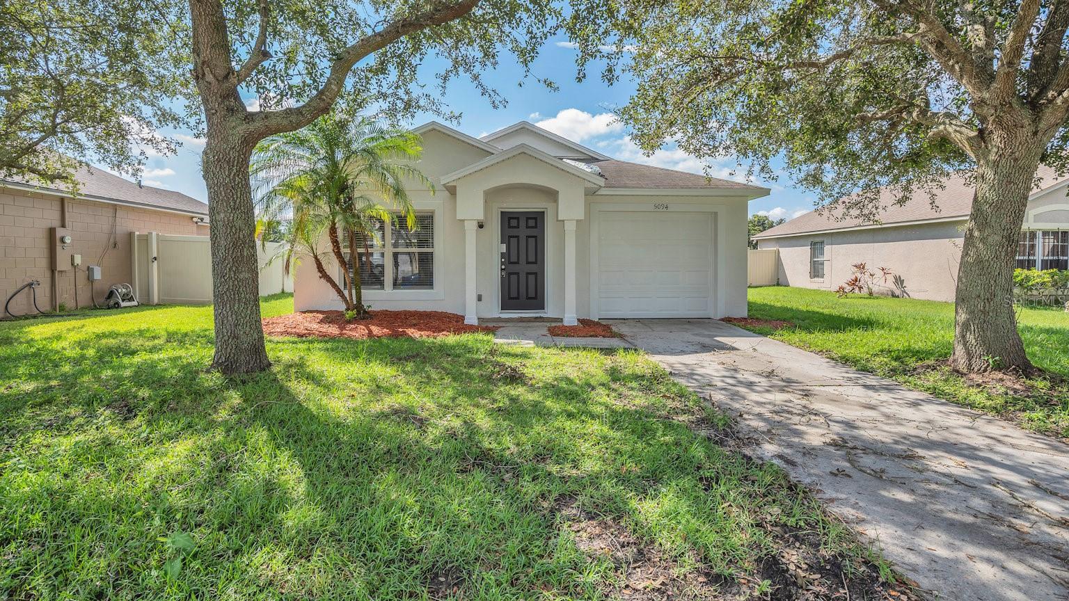 Luna Negra Dr, Orlando, FL 32811
