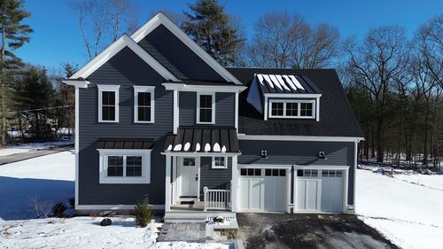 29 Range Ave, Taunton, MA, 02780-2211 | Card Image