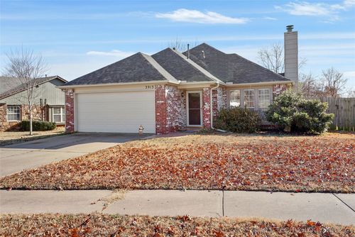 3913 S Redbud Avenue, Broken Arrow, OK, 74011 | Card Image