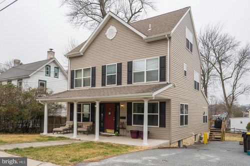 994 Upper Gulph Rd, WAYNE, PA, 19087-2721 | Card Image