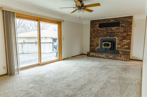 5370 Ne 5th Street, Des Moines, IA, 50313 | Card Image