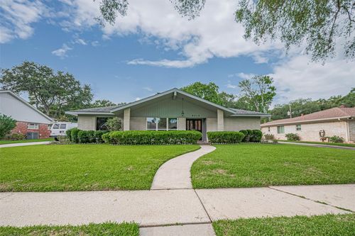 8314 Burning Hills Dr, Houston, TX, 77071-1236 | Card Image