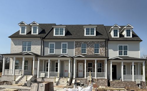 4013 Forestside Dr, Franklin, TN, 37064-4575 | Card Image