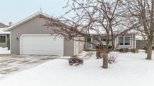 1253 Meadowview Drive, MENASHA, WI, 54952 | Card Image
