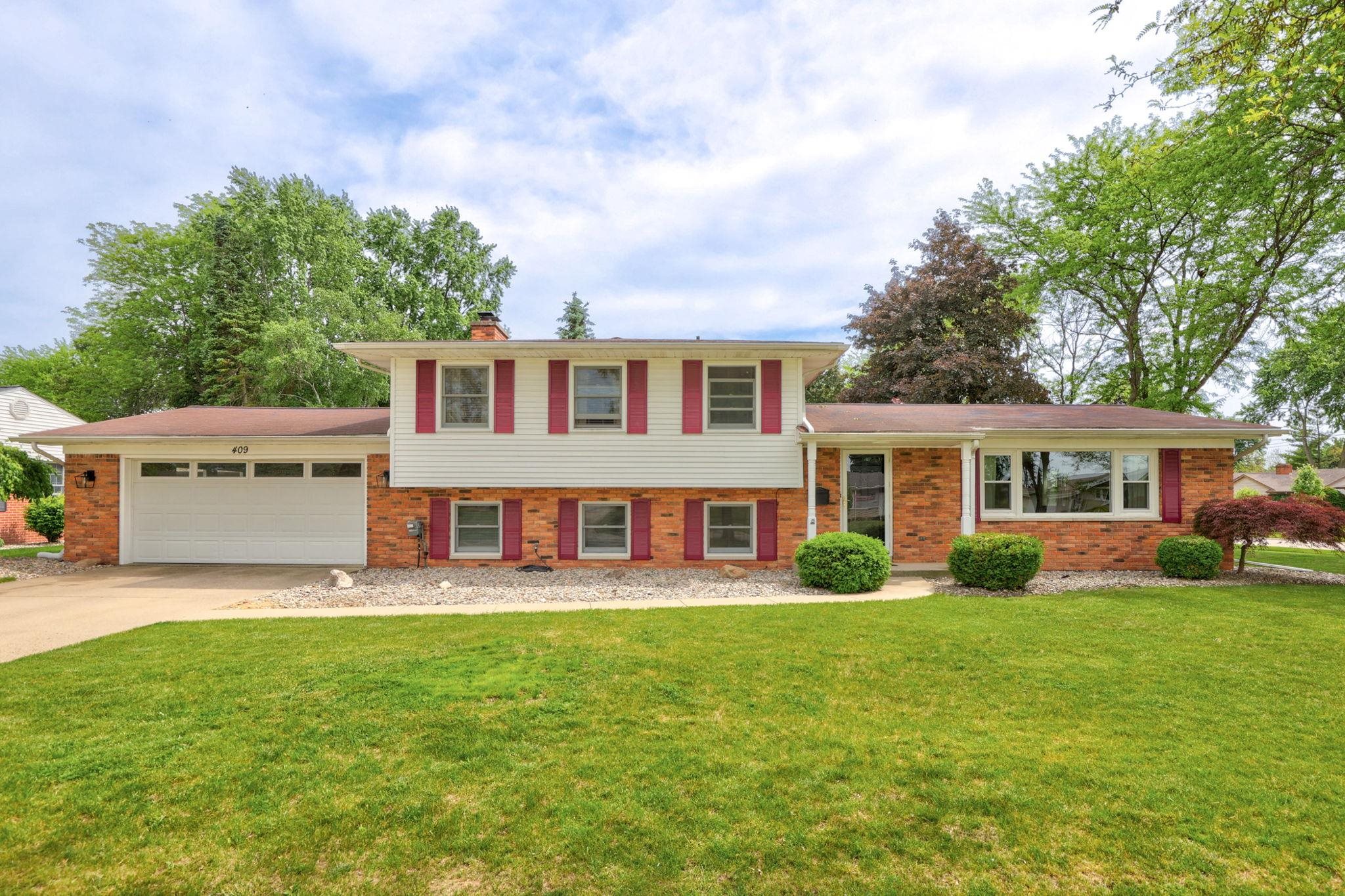 Sunburst Dr, Frankenmuth, MI 48734