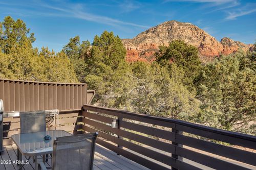 70 Calle Del Medio, Sedona, AZ, 86336-4939 | Card Image