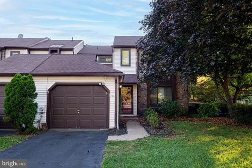 701 Grantham Ct, SOUTHAMPTON, PA, 18966-4551 | Card Image