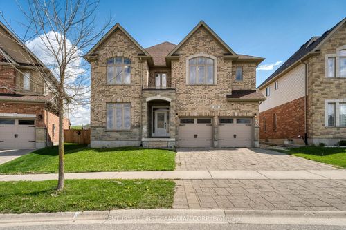 111 Bradwell Chase, London, ON, N6G0P3 | Card Image