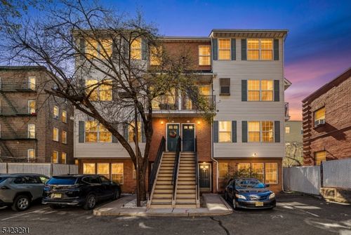 c3-84 Union St, Newark, NJ, 07105-6987 | Card Image