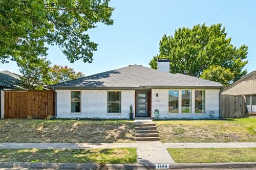 1230 Richland Oaks Dr, Richardson, TX, 75081-5576 | Card Image