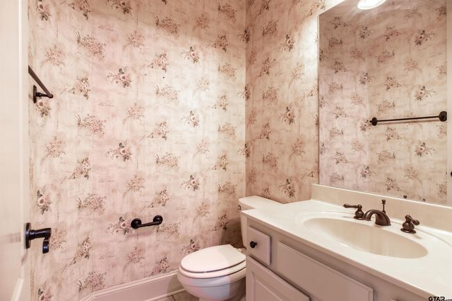 3826 Woods Blvd, House other with 4 bedrooms, 3 bathrooms and null parking in Tyler TX | Image 16