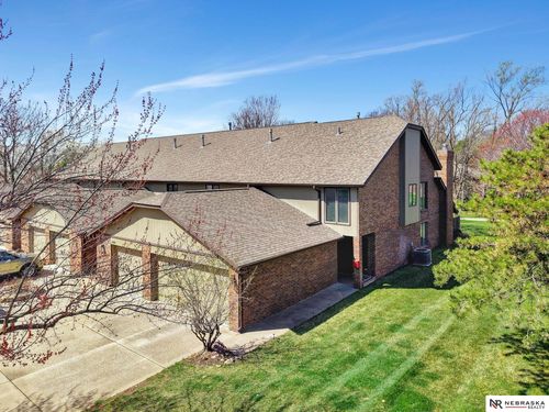 2201 Winding Way, Lincoln, NE, 68506-2847 | Card Image