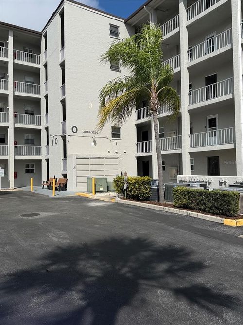 319-3176 Lake Bayshore Dr, BRADENTON, FL, 34205-5514 | Card Image