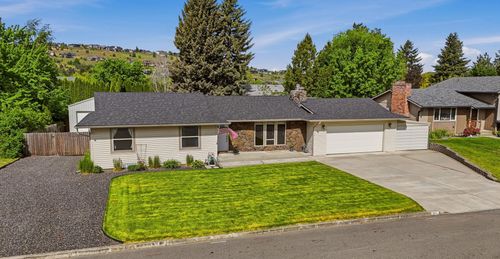 209 N Wright Blvd, Liberty Lake, WA, 99019-9424 | Card Image