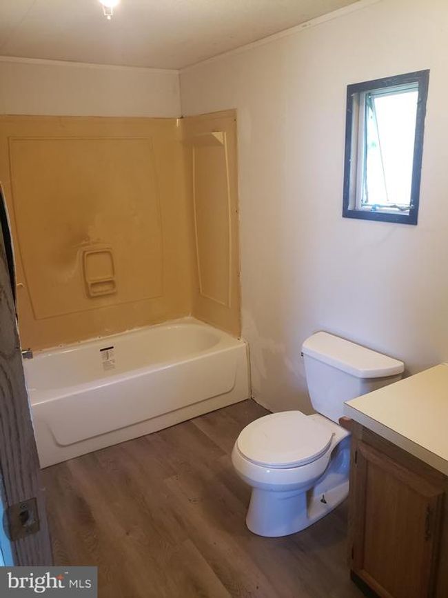 141 Laurel Run Est, House other with 3 bedrooms, 2 bathrooms and null parking in Laurel Run PA | Image 9