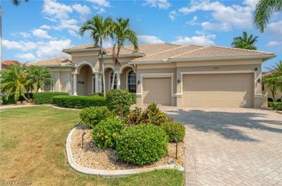 3327 Tripoli Boulevard, House other with 3 bedrooms, 3 bathrooms and null parking in Punta Gorda FL | Image 3