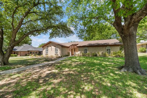 104 W Oak Valley Dr, Colleyville, TX, 76034-3227 | Card Image