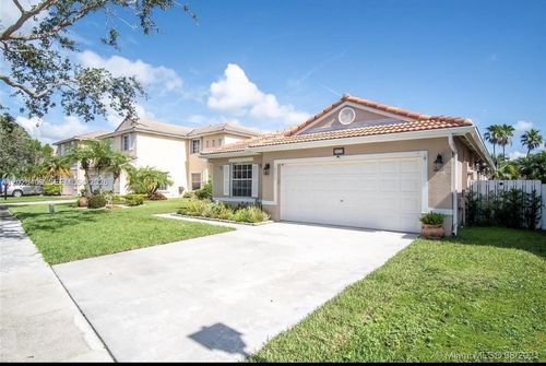 0-19213 Sw 4th St, Pembroke Pines, FL, 33029-5406 | Card Image