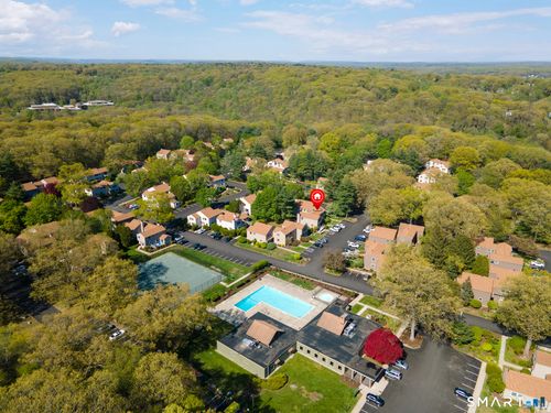 b-75 River Bend Rd, Stratford, CT, 06614-8092 | Card Image