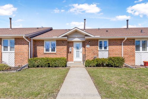 54-122 Bunting Rd, Saint Catharines, ON, L2P3X7 | Card Image