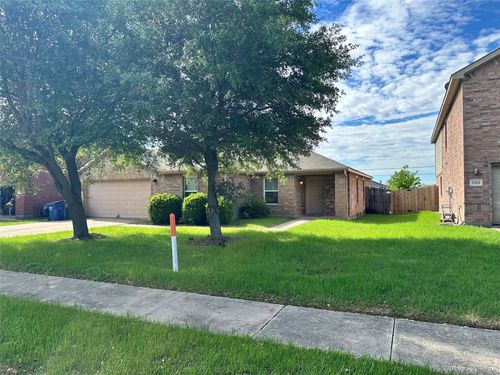 1308 Devine Dr, Lancaster, TX, 75146-2143 | Card Image