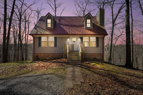 1038 Red Fox Ln, White House, TN, 37188-8946 | Card Image