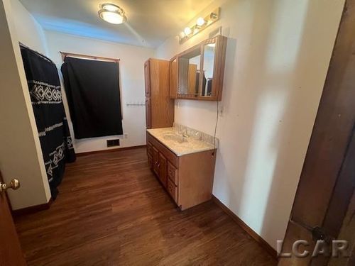 17023 Mill St, Hudson, MI, 49247-8709 | Card Image