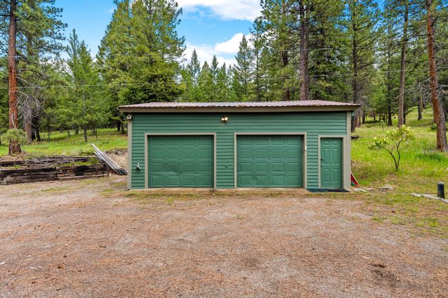 2 car oversized garage | Image 38