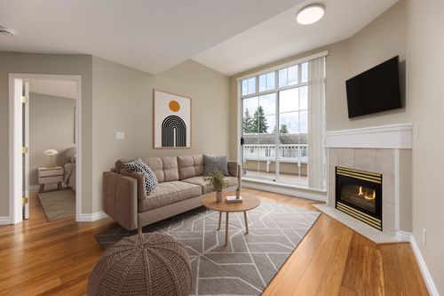 301-7117 Antrim Ave, Burnaby, BC, V5J5K1 | Card Image