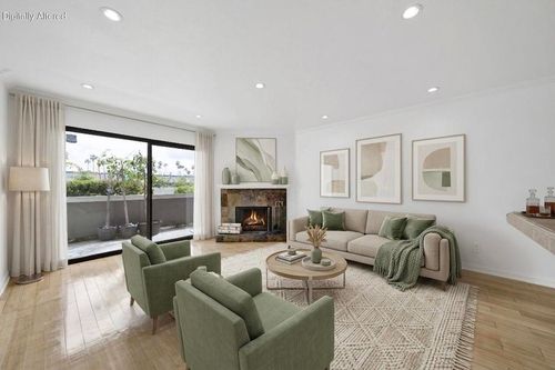 4-7307 Haskell Ave, Van Nuys, CA, 91406 | Card Image