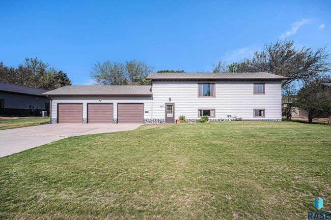 805 College Ave N, House other with 3 bedrooms, 2 bathrooms and null parking in Wessington Springs SD | Image 23