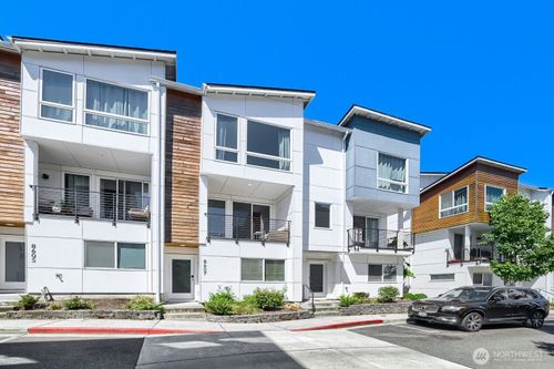 8607 22nd Pl Ne, Seattle, WA, 98115-5150 | Card Image