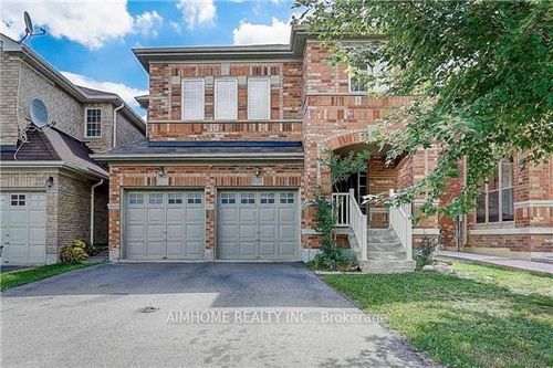 120 Crown Victoria Dr, Brampton, ON, L7A3X9 | Card Image