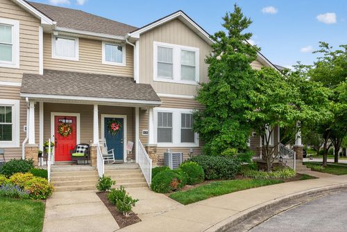 1106-201 Towne Square Park, Lexington, KY, 40511-2098 | Card Image
